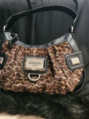 Vintage Y2K GUESS Leopard Print Furry Shoulder Bag